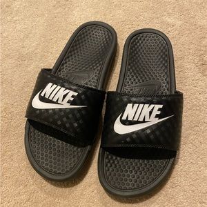 Nike slides